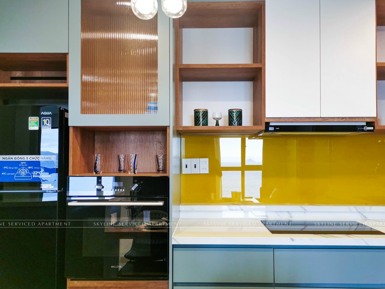 Phòng bếp - Căn hộ Gold Coast 2 phòng ngủ trực diện biển Nha Trang cực đẹp, đầy đủ nội thất