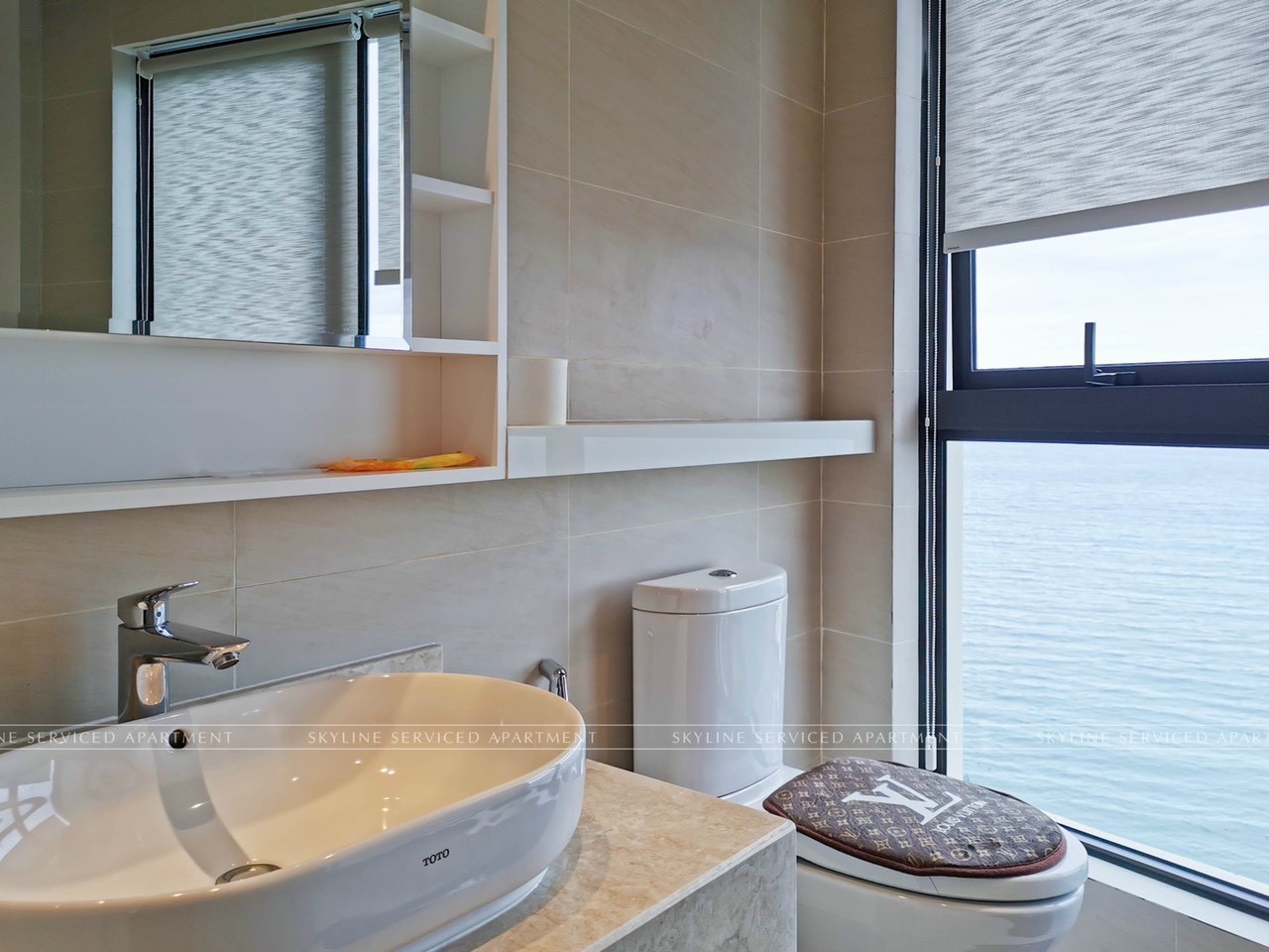 phòng wc - Căn hộ Gold Coast 2 phòng ngủ trực diện biển Nha Trang cực đẹp, đầy đủ nội thất