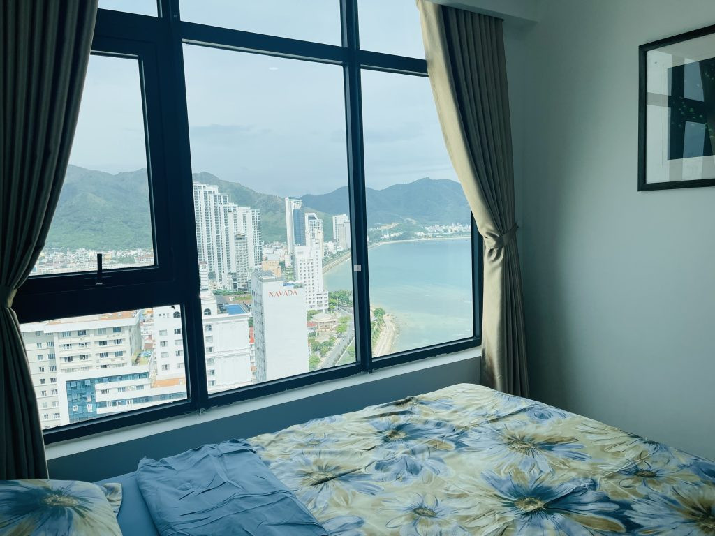 Phòng ngủ 1 - Căn góc biển Mường Thanh Viễn Triều | View bến du thuyền, rất đẹp