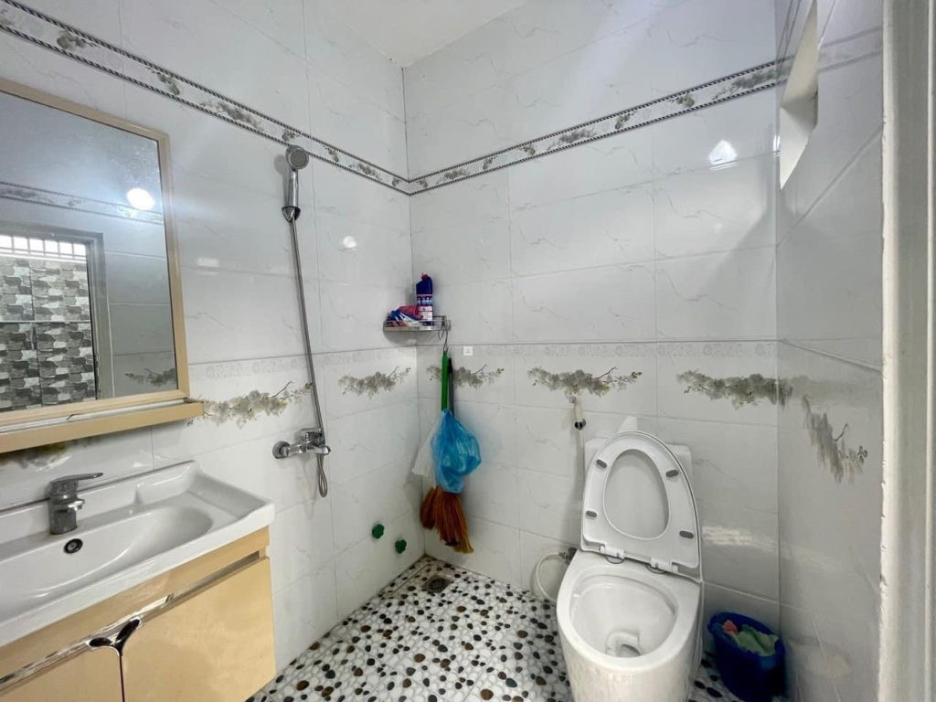 Phòng toilet 1 - Nhà Mỹ Gia gói 7 đường thông 18m, full nội thất chỉ 17 triệu/tháng.