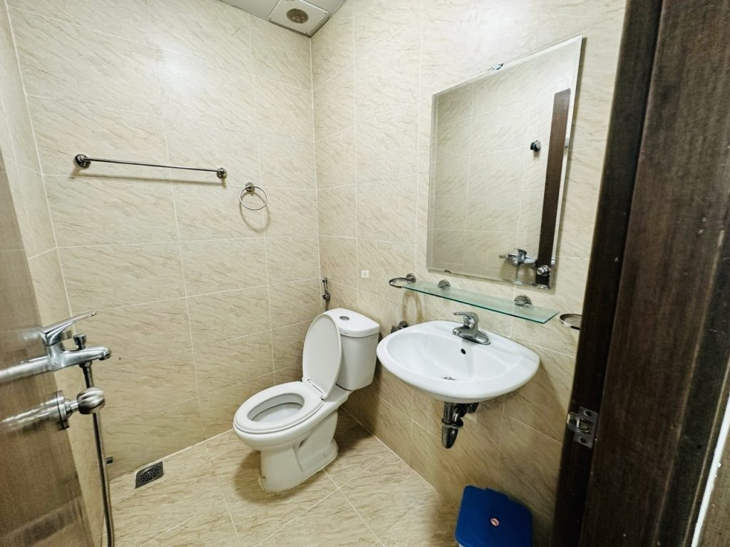 Phòng toilet - Căn góc trực biển Mường Thanh Viễn Triều rẻ nhất | Chỉ 2.1 tỷ