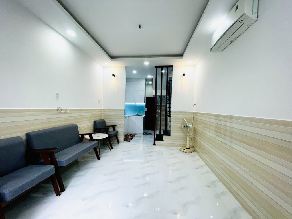 Phòng khách Nhà Nguyễn Thiện Thuật mới 100%, đẹp và chất lượng | Chỉ 3.05 tỷ