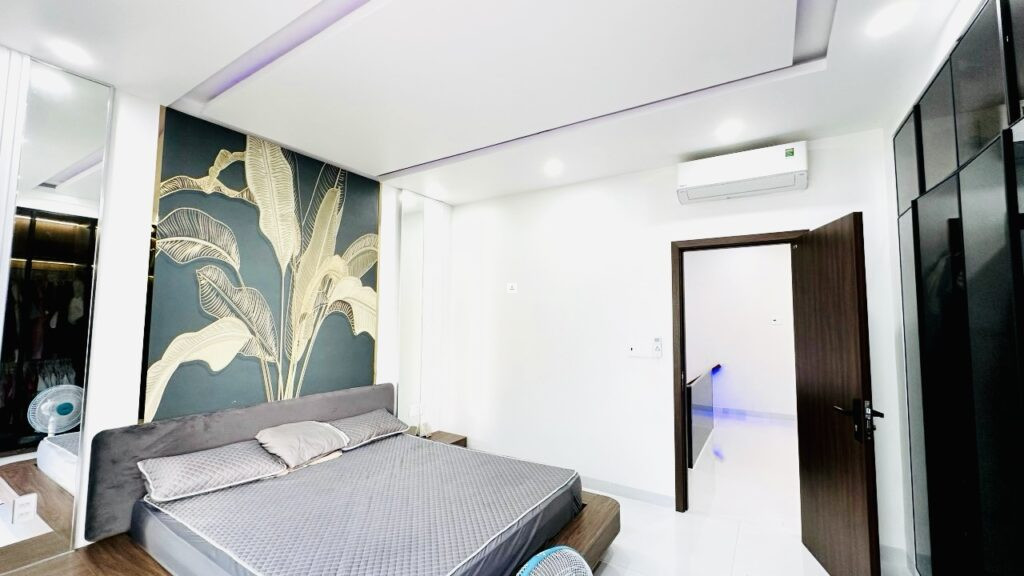 Phòng ngủ 1 - Nhà phố biển Nha Trang ngang 8m rất đẹp | Cắt lỗ 500 triệu